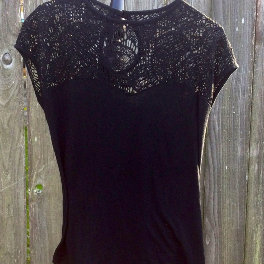 Xl black top from Rock Steady with skull lace